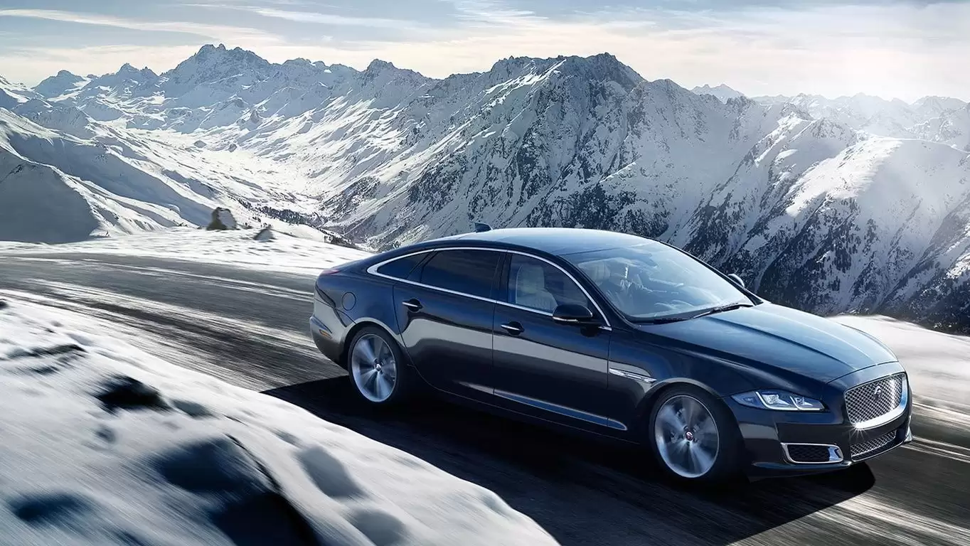 Best Cars to Buy in 2025 – Price, Performance, and Technology Comparison